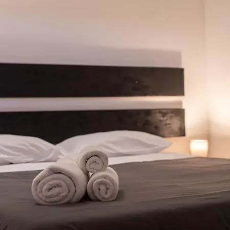 Lägenhet My Exclusive Cavour Loft Da Sogno A *